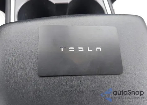 2022 Tesla Model Y Long Range Dual Motor All-Wheel Drive из США, поврежденный, VIN 7SAYGDEE4NF419670